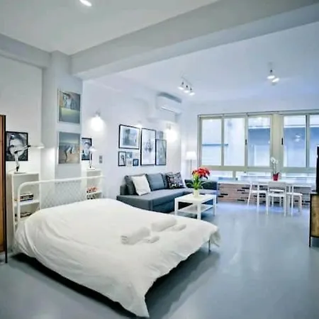 The Old Tailor Factory White Room-3